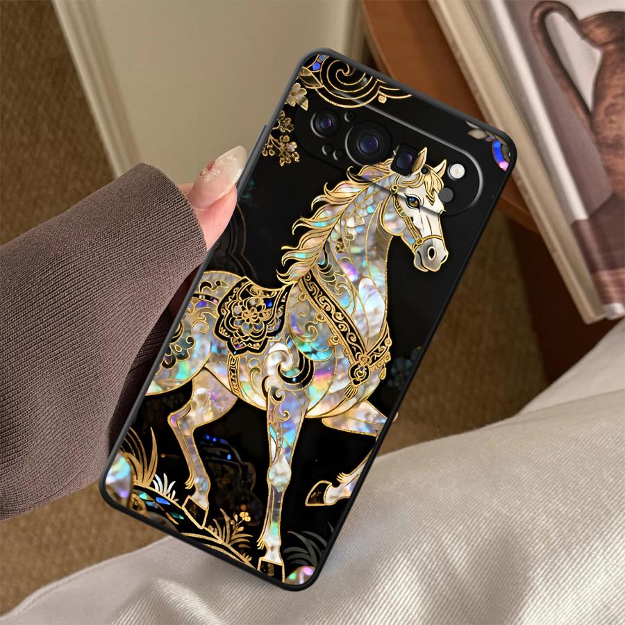 Lucky Horse Funda Phone Cover  - Google Pixel 9 recension och pris